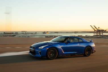 2021 Nissan GT-R-Side