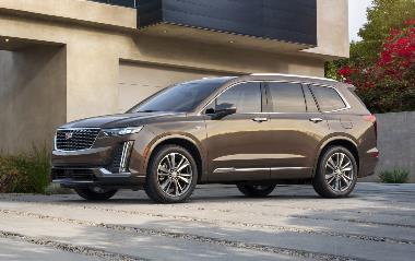 2020-Cadillac-XT6-Luxury_Front_Left