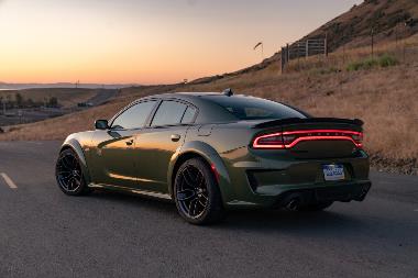 2020 Dodge Charger_rear_left