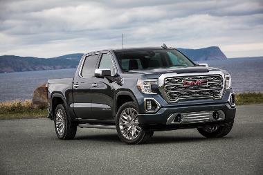 2020-GMC-Sierra-Denali-front_right