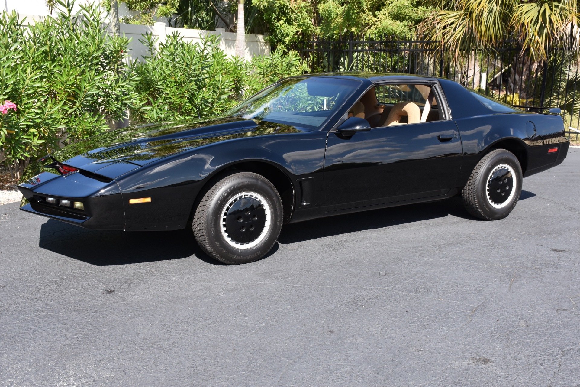 4. Knight Rider_1989-Pontiac Trans Am 4. Knight Rider_1989-Pontiac Trans Am