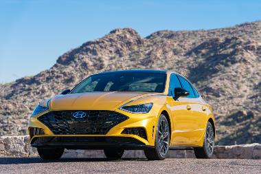 2020 Hyundai Sonata_front_Left_1