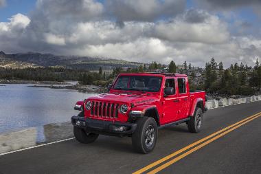 2020 Jeep Gladiator_front_left