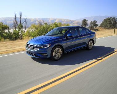 2019_Jetta-Medium-7870