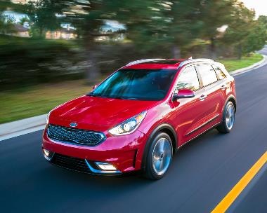 2.-Kia-Niro_Front_left